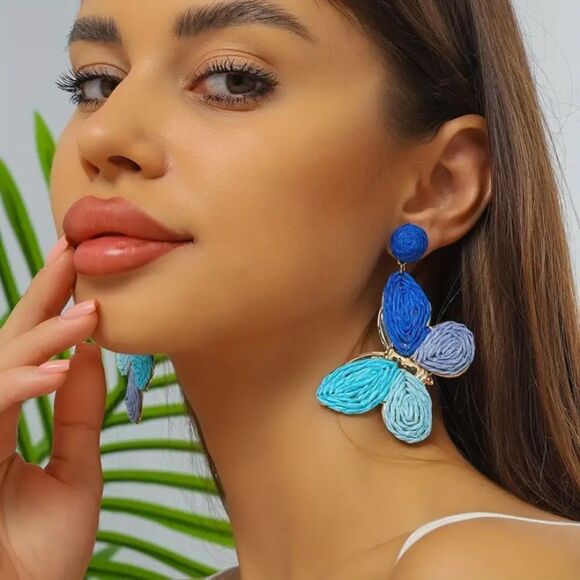 ✨ 🆕 ✨ 🦋BoHo Raffia Butterfly 🦋 KHAKI BEIGE NEUTRAL Earrings 🦋 ✨ - Picture 4 of 11